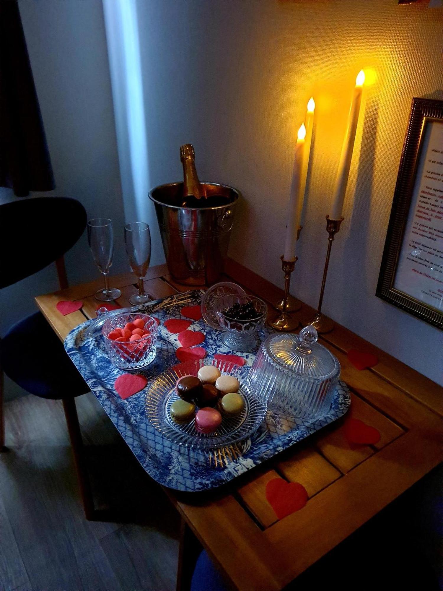 Le Grand Cedre Spa Et Sauna Interieur Piscine Marolles  Eksteriør billede